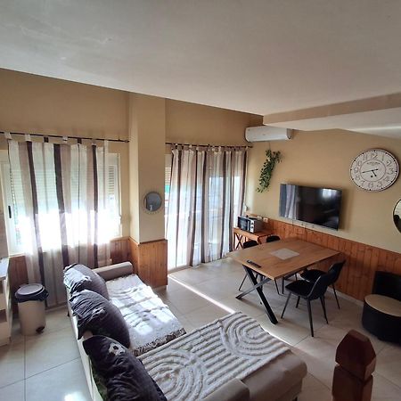 Delight Apartments Golem  Bagian luar foto