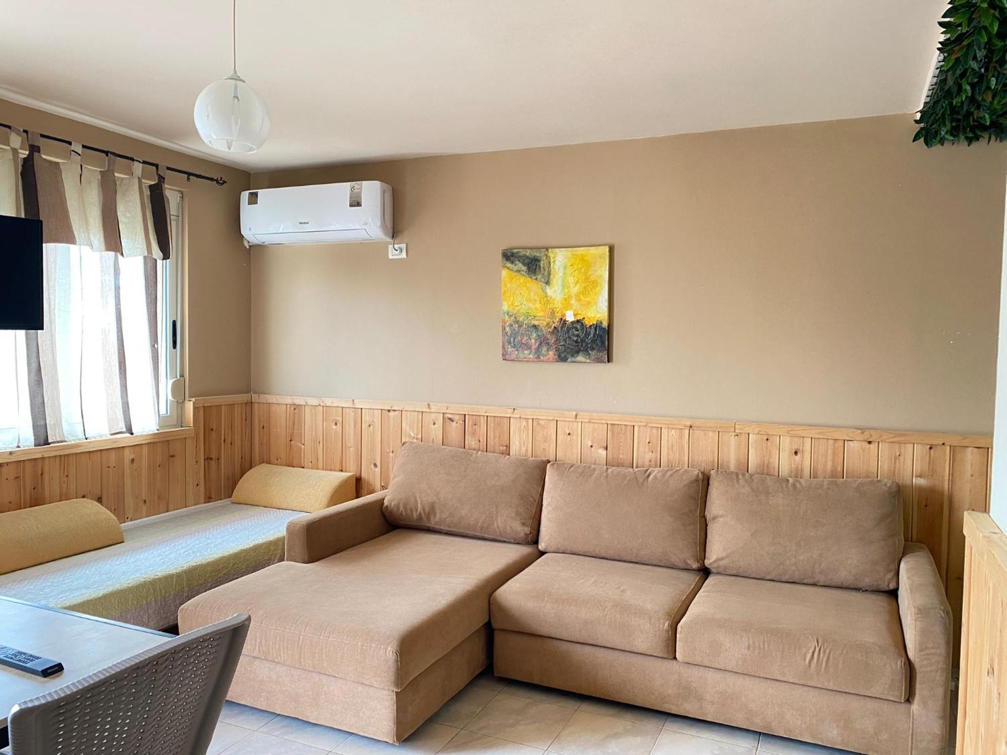 Delight Apartments Golem  Ruang foto