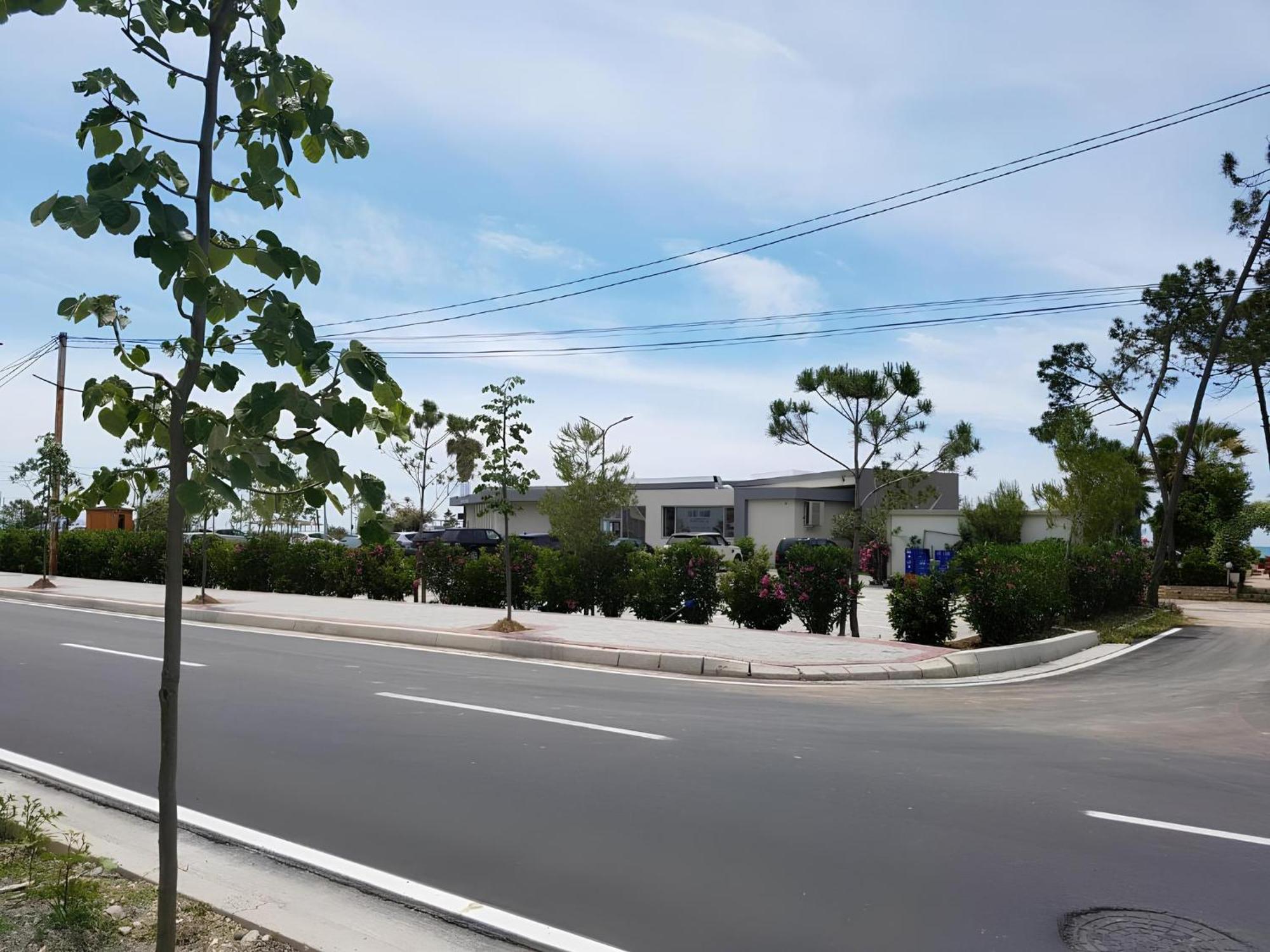 Delight Apartments Golem  Bagian luar foto